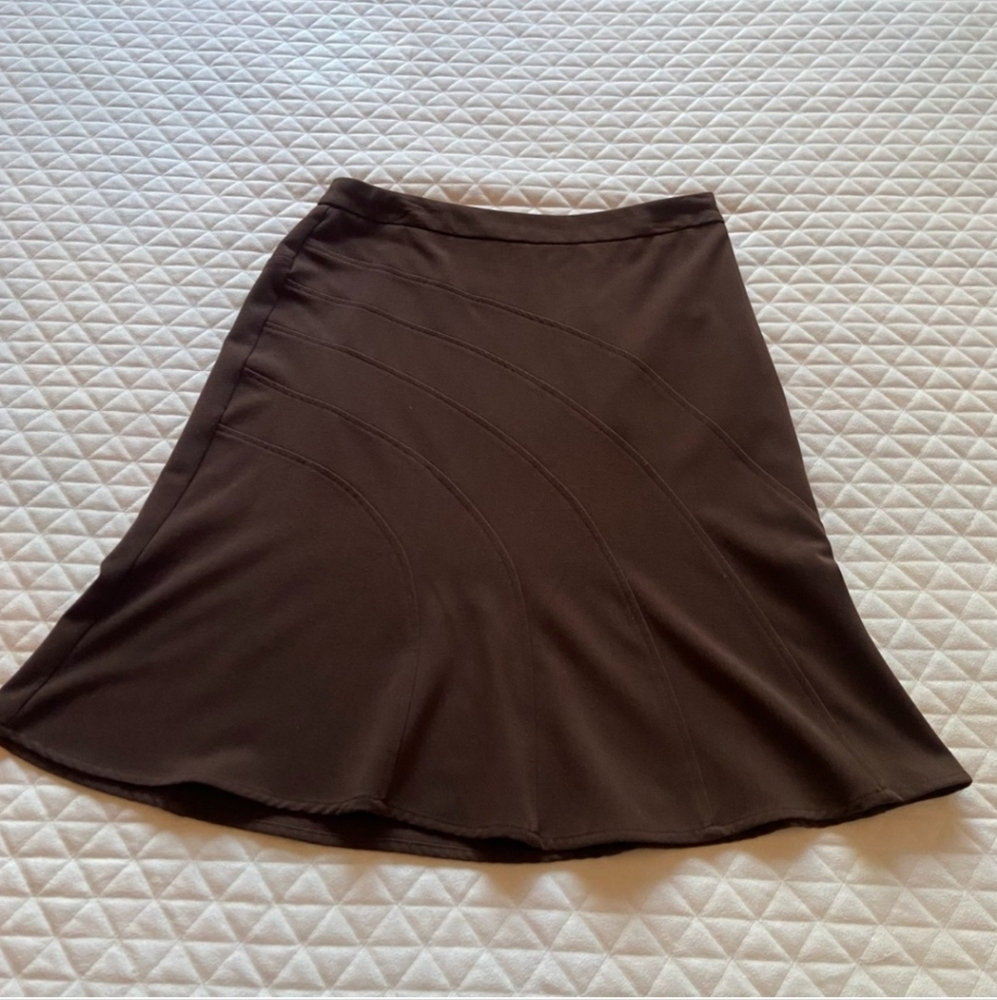 Title Nine A-Line Skirt Dark Brown Stretch Size 10 Travel Y2K Comfy - Picture 4 of 8